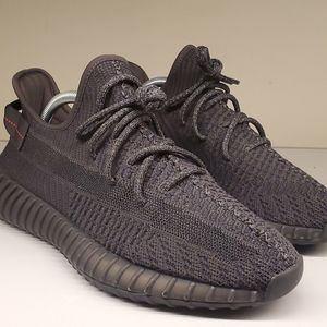 FU9006 Mens 8 Adidas Yeezy Boost 350 V2 Black Non Reflective